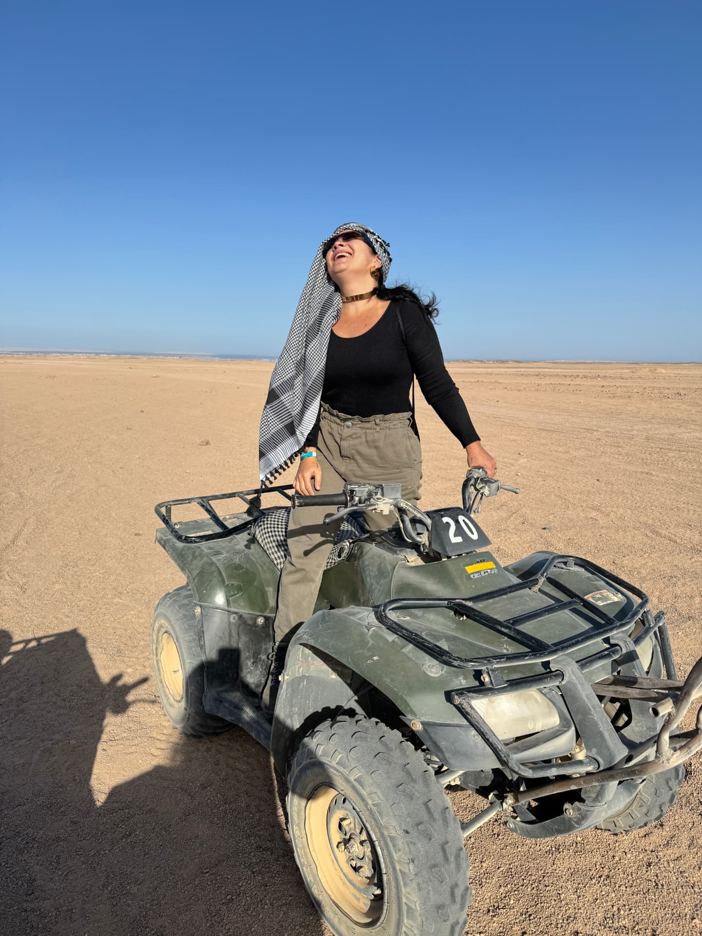 Passeio de quadriciclo no deserto