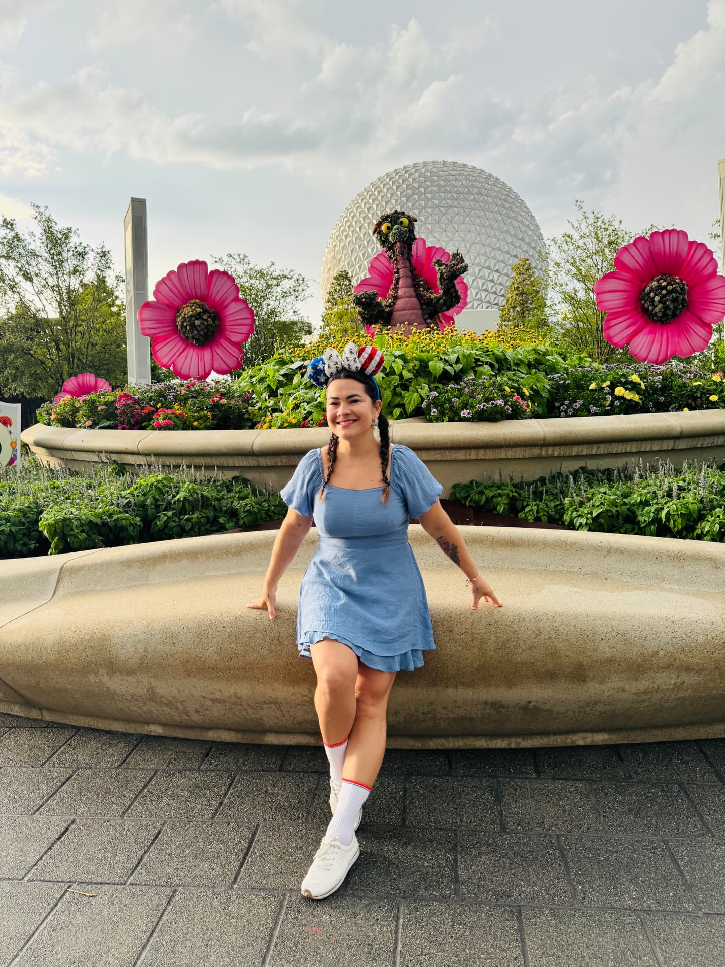 Fundadora na Disney com orelhas da Minnie